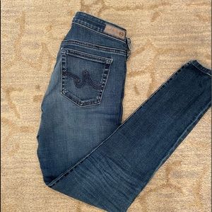AG skinny jeans light washed size 28R